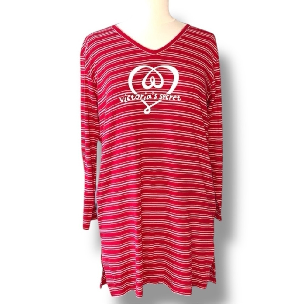 Victoria's Secret Red/White Striped Long-Sleeve Soft Knit Super cozy Sleepshirt